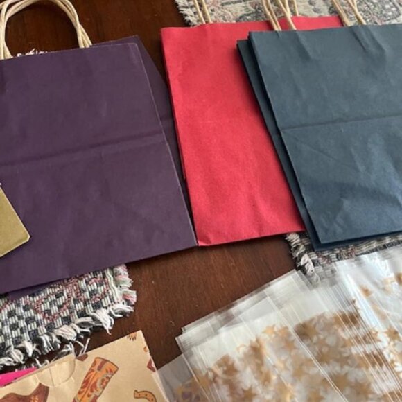 gift bags- assorted - Picture 4 of 10